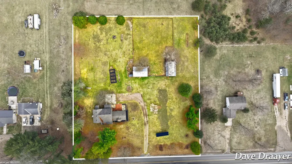7869 17 Mile Road NE Nelson Township MI 49319