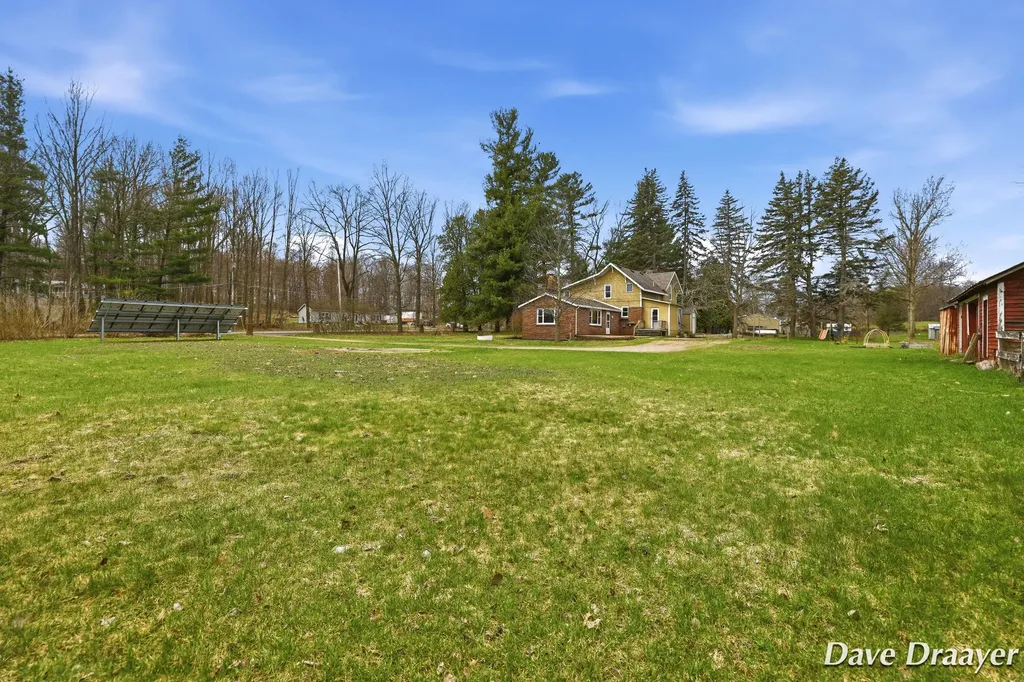 7869 17 Mile Road NE Nelson Township MI 49319