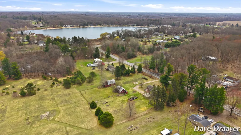 7869 17 Mile Road NE Nelson Township MI 49319