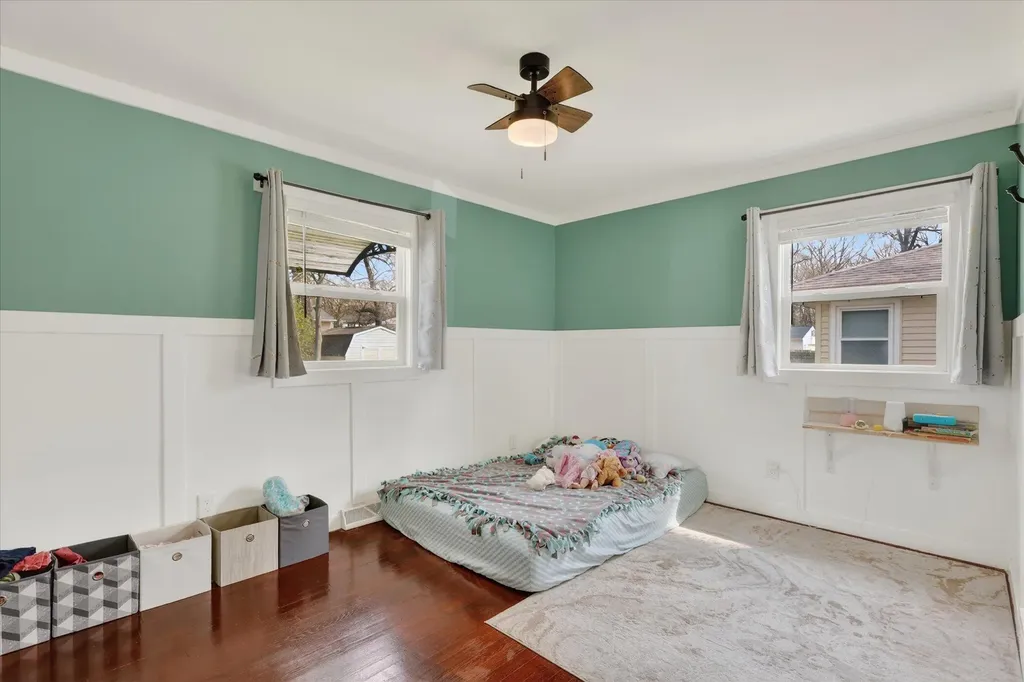3834 Wyoming Avenue SW Wyoming City MI 49519