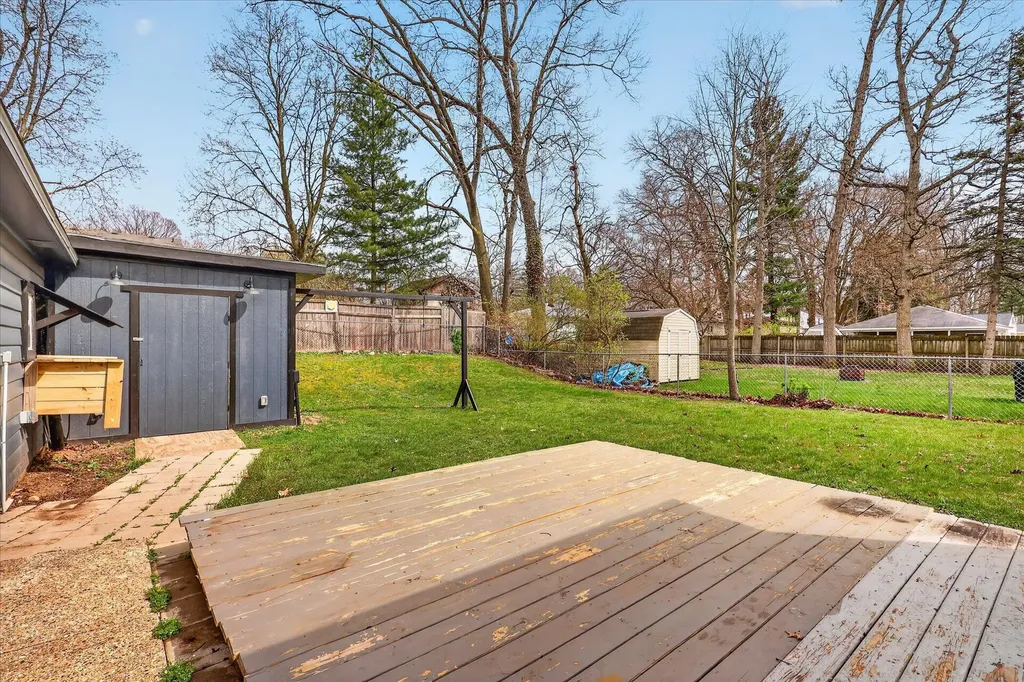 3834 Wyoming Avenue SW Wyoming City MI 49519