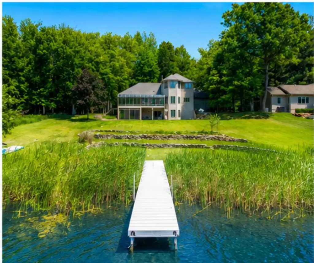 9613 Fawn Ridge Road Morton Township MI 49346