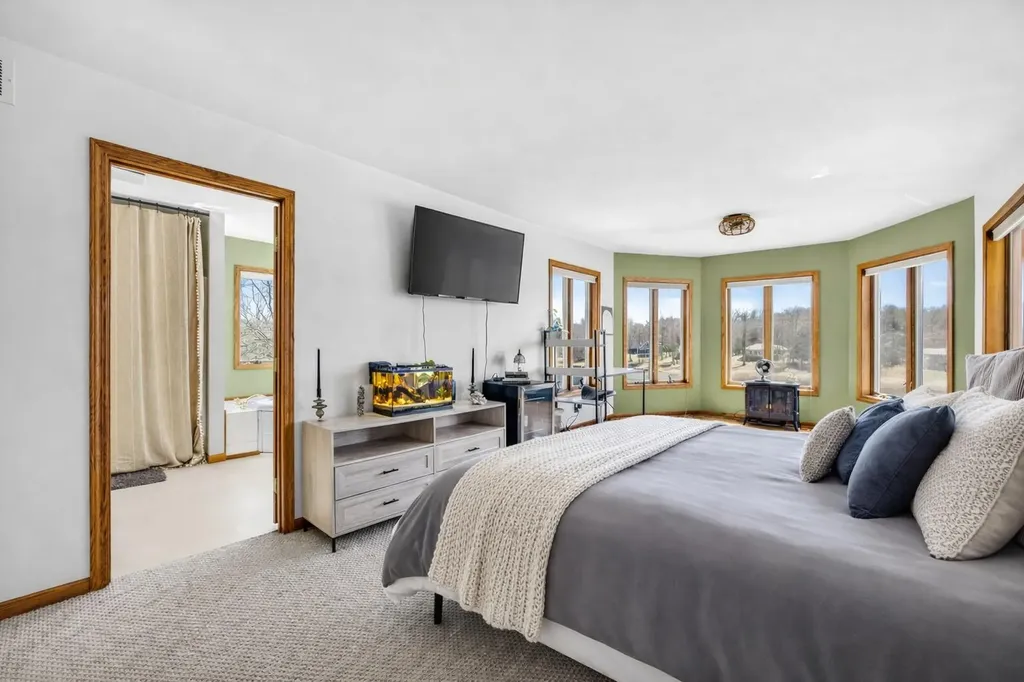 9613 Fawn Ridge Road Morton Township MI 49346