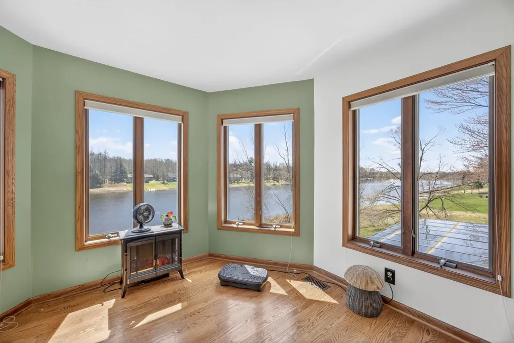 9613 Fawn Ridge Road Morton Township MI 49346
