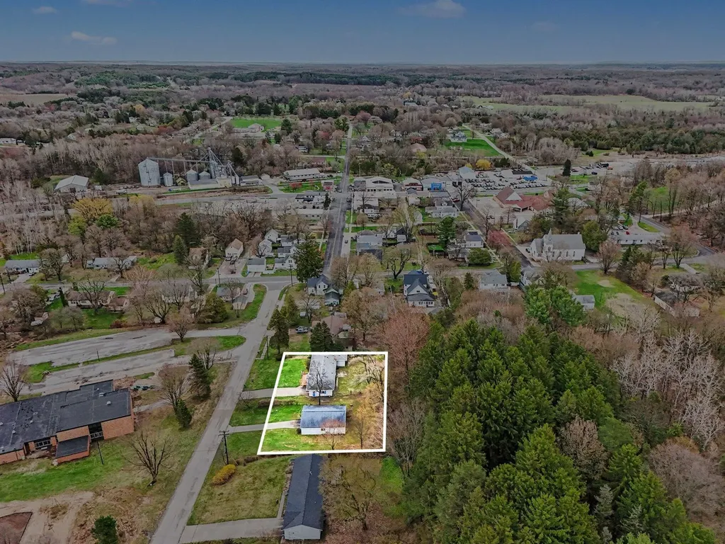 2739 Hillcrest Drive New Era Village MI 49446