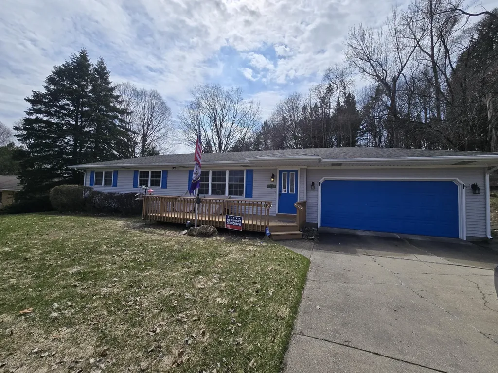 2739 Hillcrest Drive New Era Village MI 49446