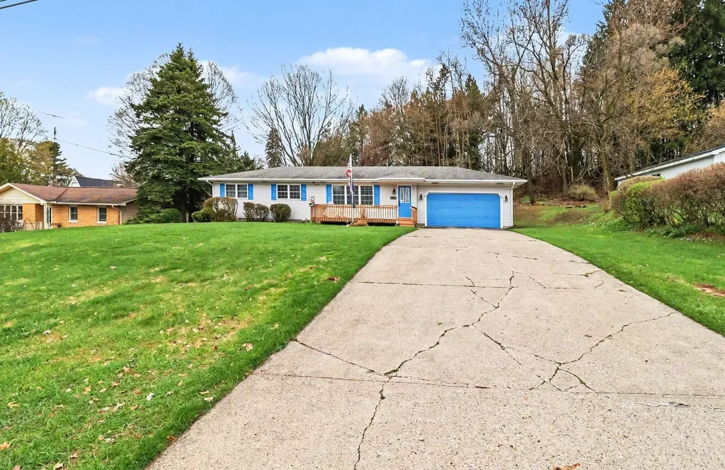 2739 Hillcrest Drive New Era Village MI 49446