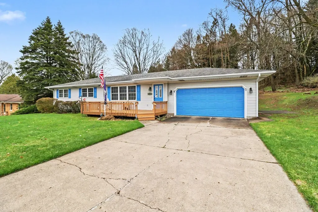 2739 Hillcrest Drive New Era Village MI 49446
