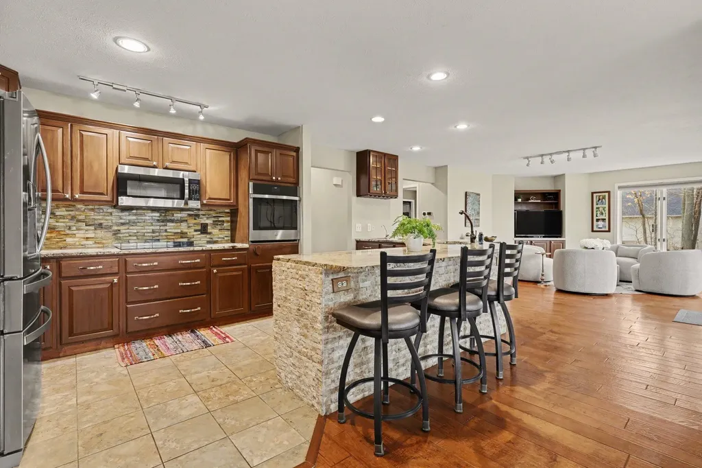 2011 Knollpoint Drive NE Ada Township MI 49301