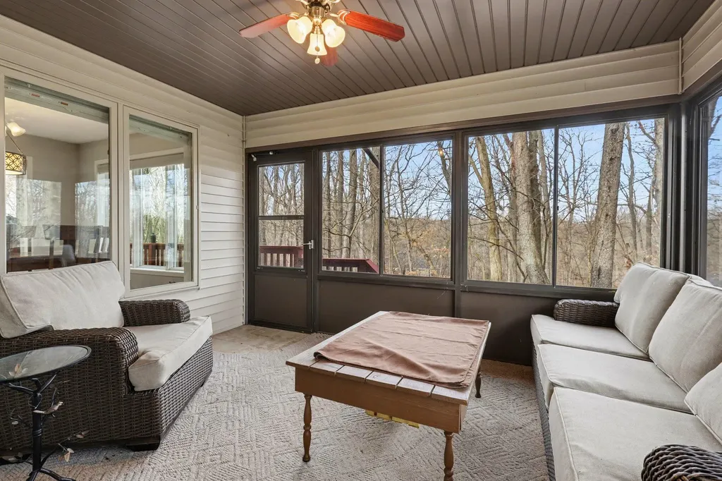 2011 Knollpoint Drive NE Ada Township MI 49301