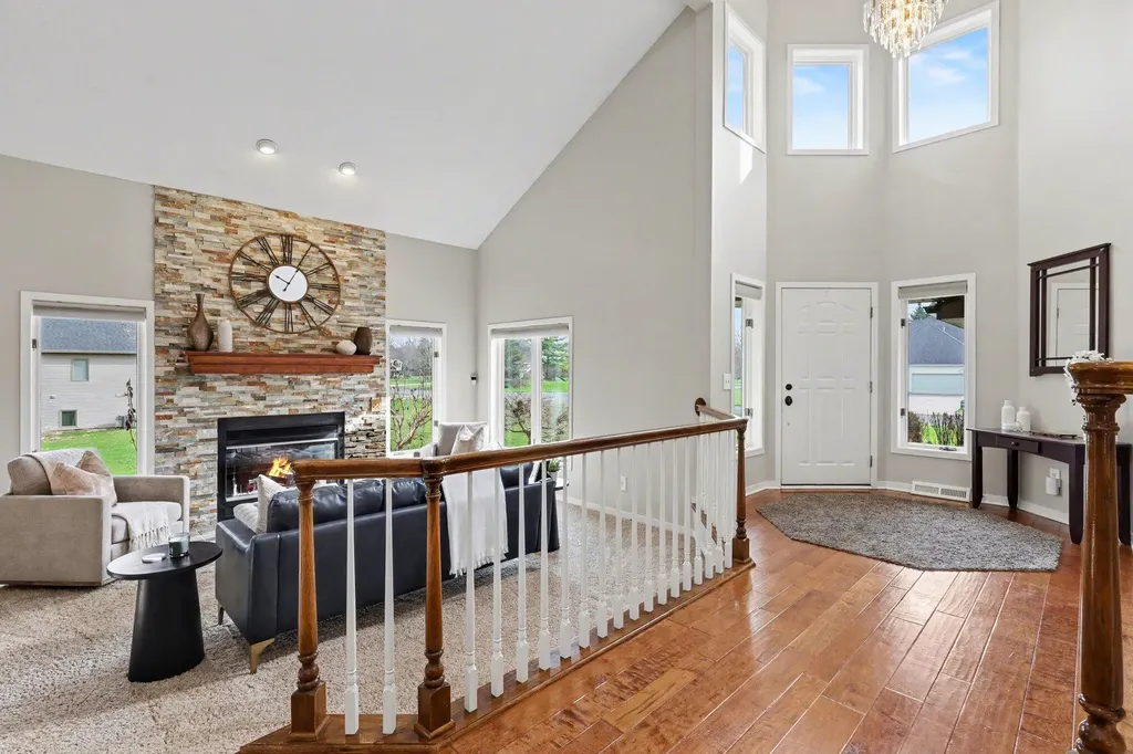 2011 Knollpoint Drive NE Ada Township MI 49301