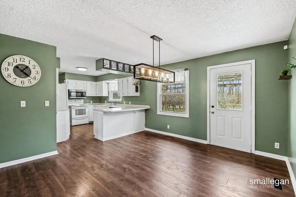 1120 S Loomis Road Chippewa Township MI 48858