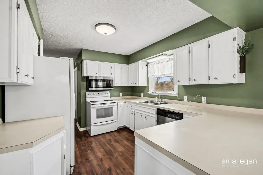 1120 S Loomis Road Chippewa Township MI 48858