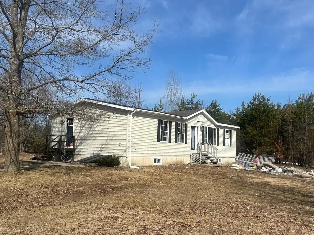 7686 S 25 Road Henderson Township MI 49618