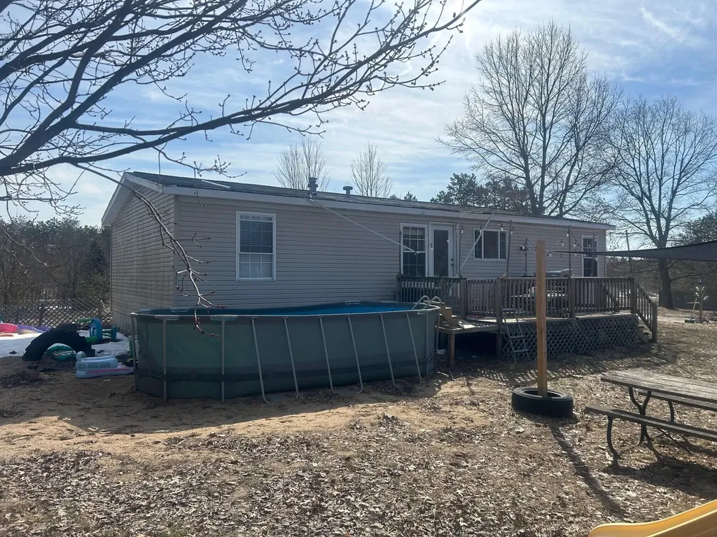 7686 S 25 Road Henderson Township MI 49618