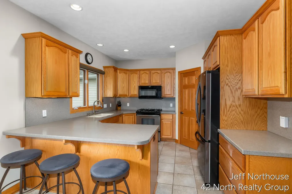 7553 Willow Pointe Drive Caledonia Township MI 49316
