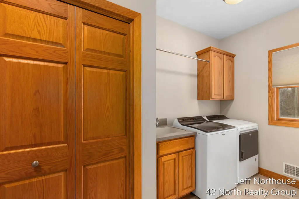 7553 Willow Pointe Drive Caledonia Township MI 49316