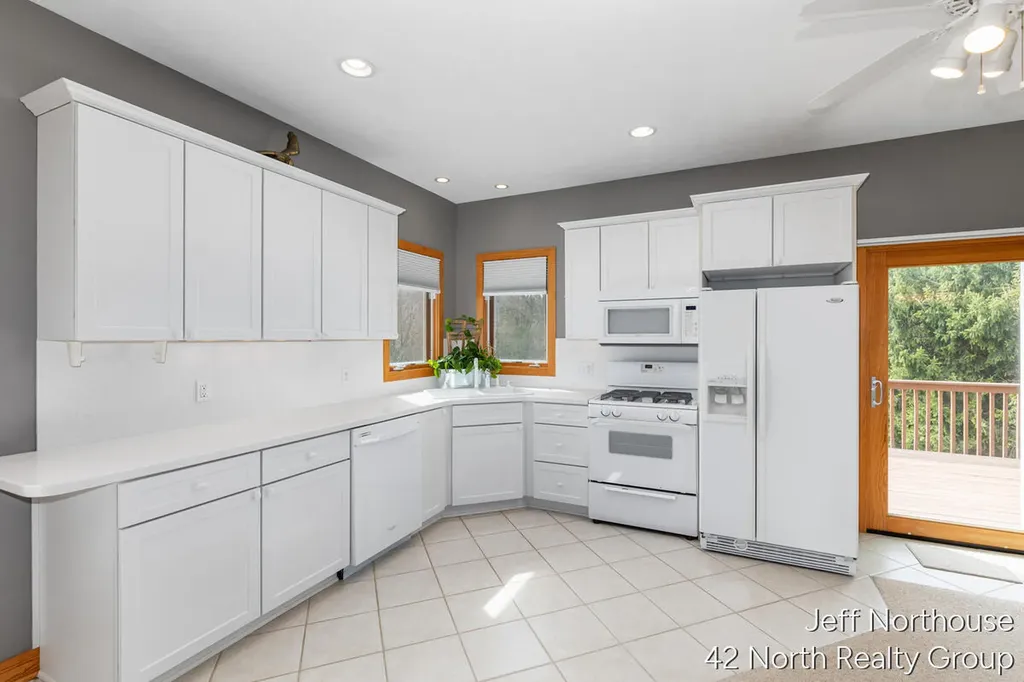 7553 Willow Pointe Drive Caledonia Township MI 49316