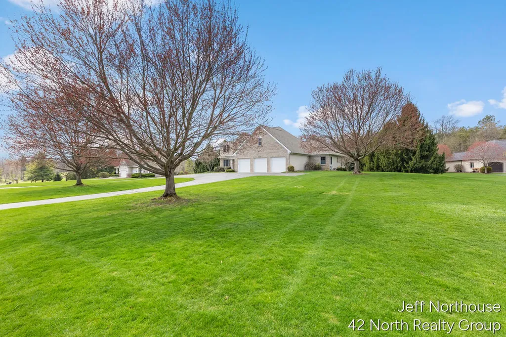 7553 Willow Pointe Drive Caledonia Township MI 49316