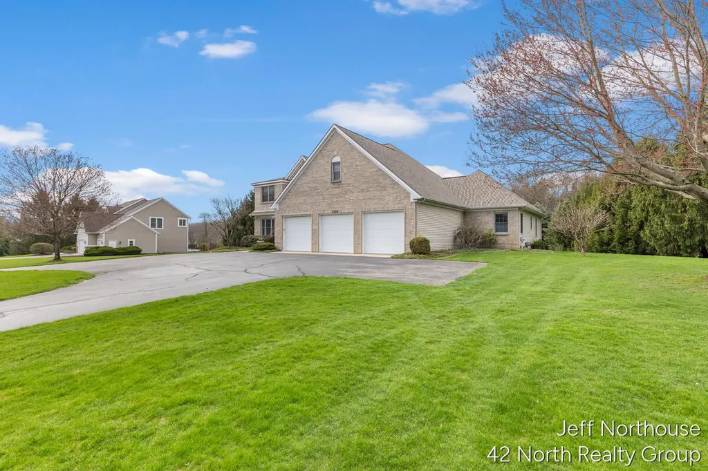 7553 Willow Pointe Drive Caledonia Township MI 49316