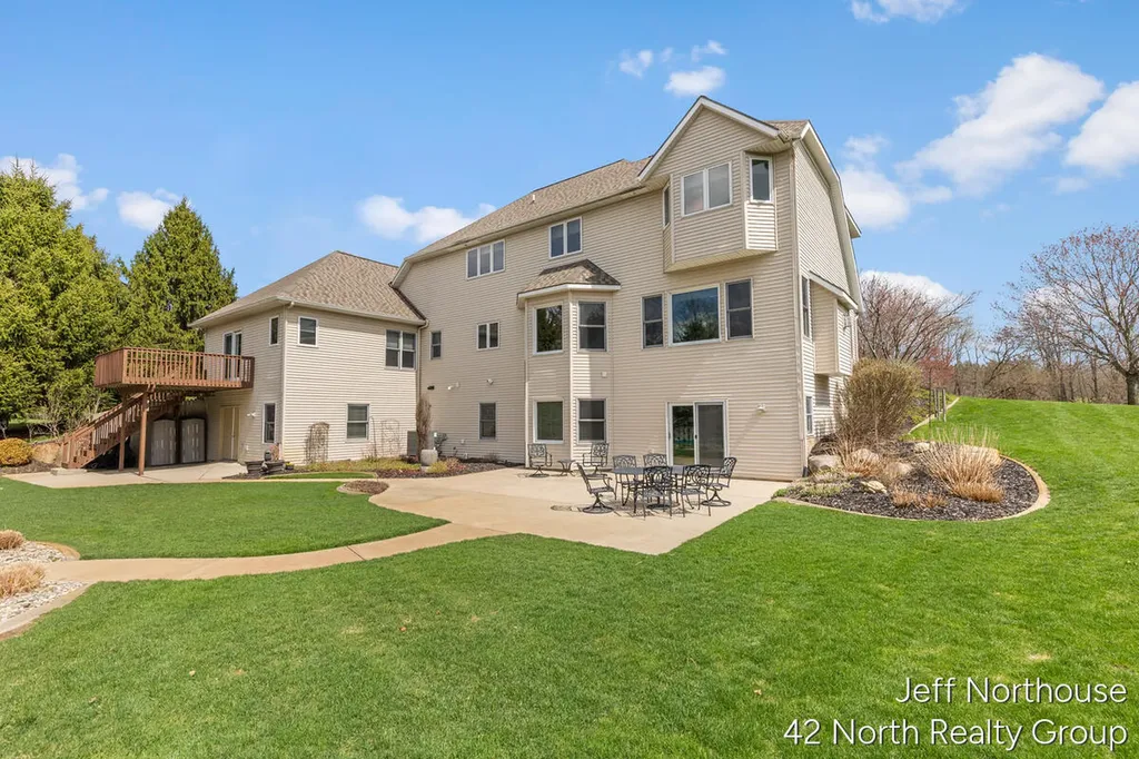7553 Willow Pointe Drive Caledonia Township MI 49316