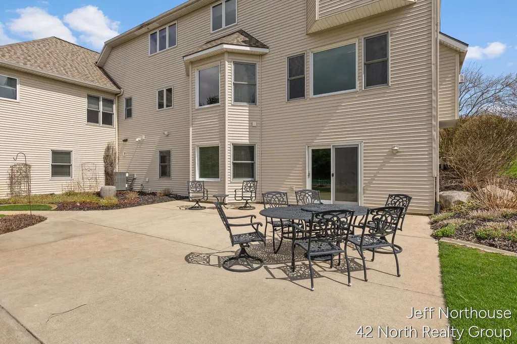 7553 Willow Pointe Drive Caledonia Township MI 49316