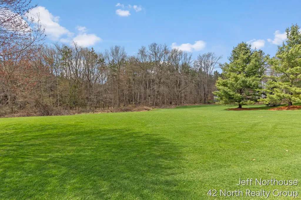 7553 Willow Pointe Drive Caledonia Township MI 49316