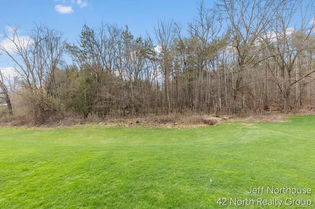 7553 Willow Pointe Drive Caledonia Township MI 49316