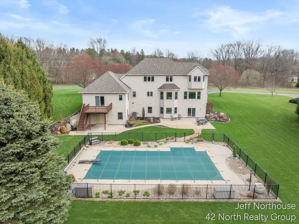 7553 Willow Pointe Drive Caledonia Township MI 49316
