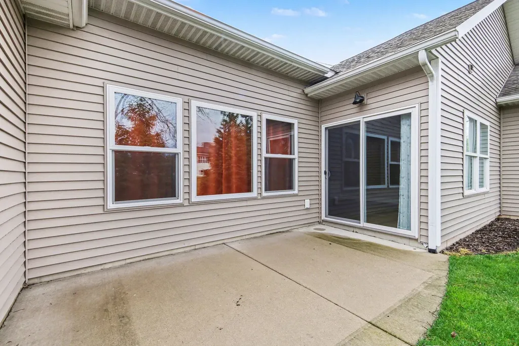 6767 Creekside View Drive SE Gaines Charter Township MI 49508