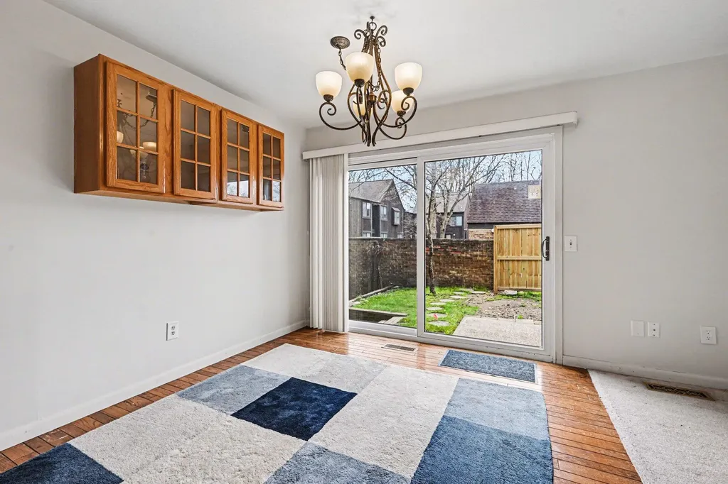 242 Dunbarton Court Kalamazoo Charter Township MI 49006