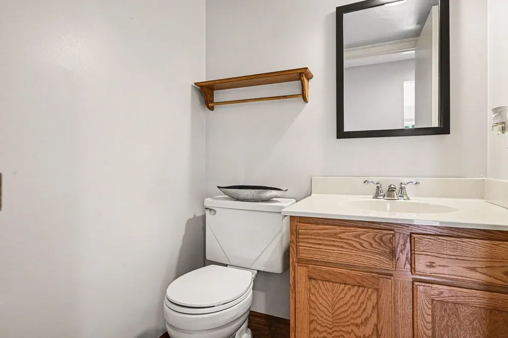 242 Dunbarton Court Kalamazoo Charter Township MI 49006