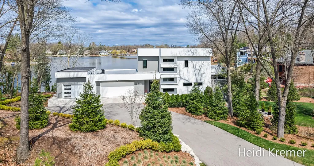 2401 4 Mile Road NE Grand Rapids Charter Township MI 49525