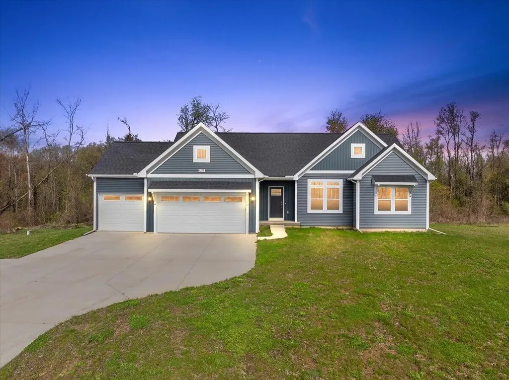 8275 Mcarthur Avenue NE Grattan Township MI 48809