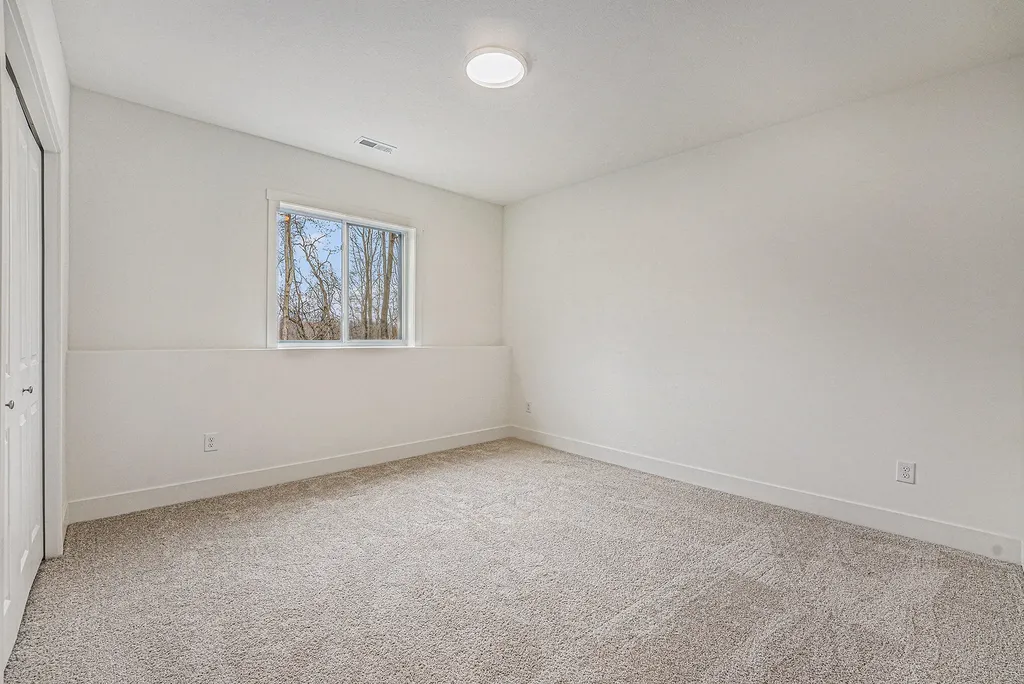 8275 Mcarthur Avenue NE Grattan Township MI 48809