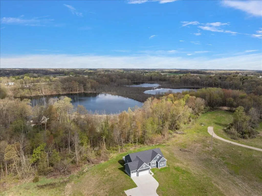 8275 Mcarthur Avenue NE Grattan Township MI 48809