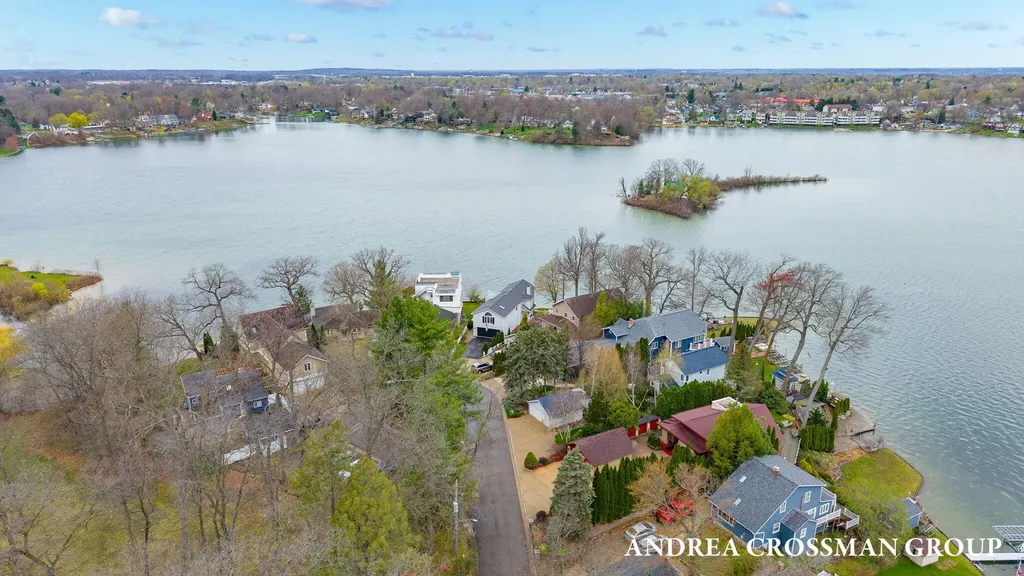 567 Breezy Bluff Street Battle Creek City MI 49015