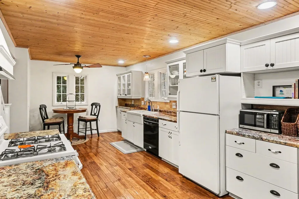 9362 Clubhouse Drive W Morton Township MI 49346