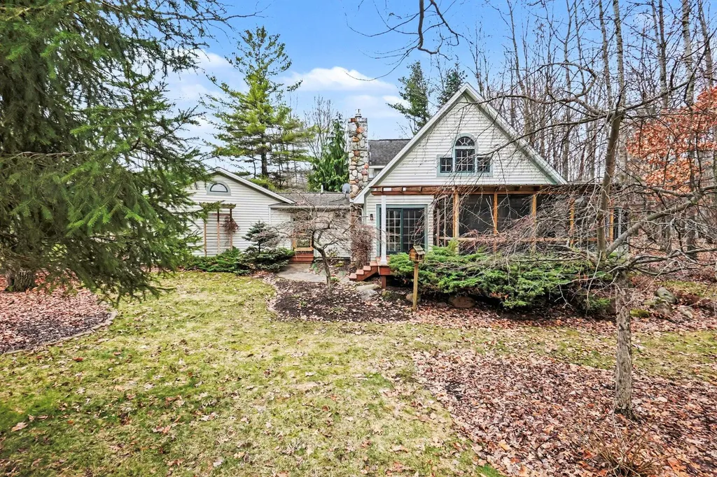 9362 Clubhouse Drive W Morton Township MI 49346