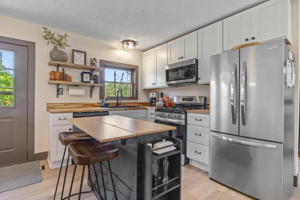 27 E 9 Mile Road Newkirk Township MI 49644