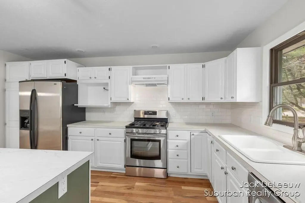 2653 Beeline Road Holland Charter Township MI 49424