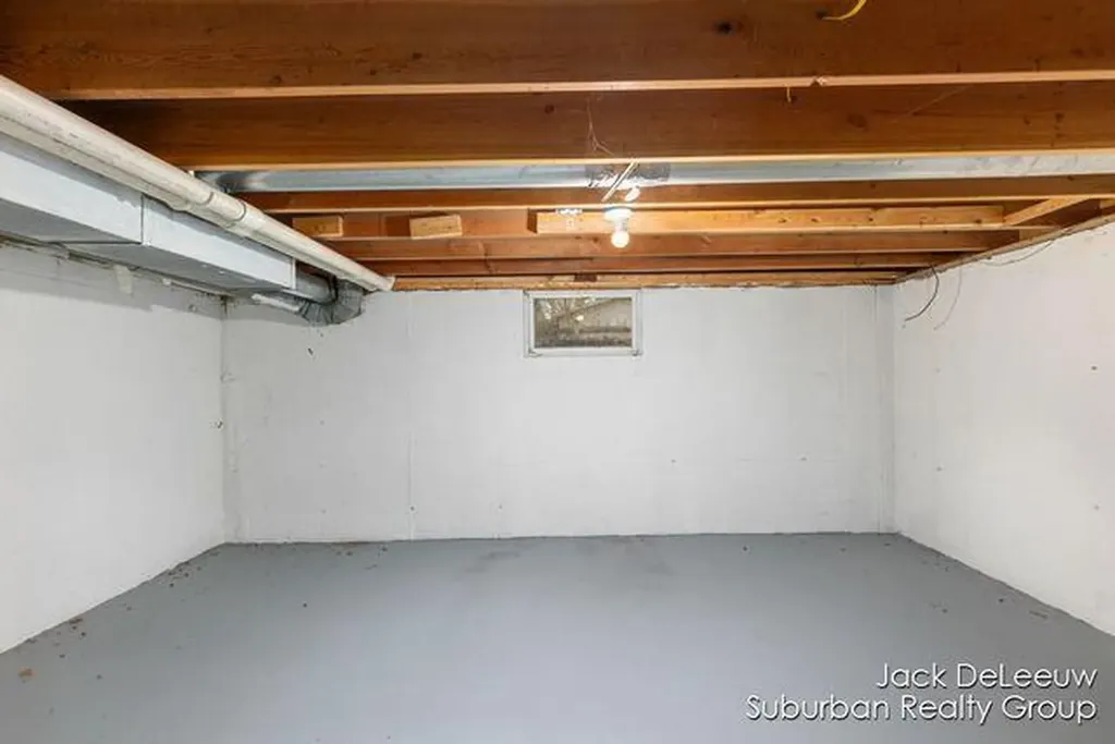 2653 Beeline Road Holland Charter Township MI 49424