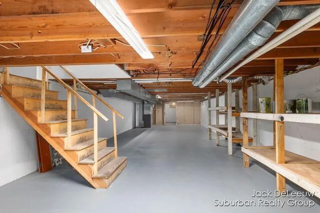 2653 Beeline Road Holland Charter Township MI 49424