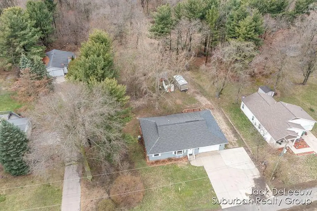 2653 Beeline Road Holland Charter Township MI 49424