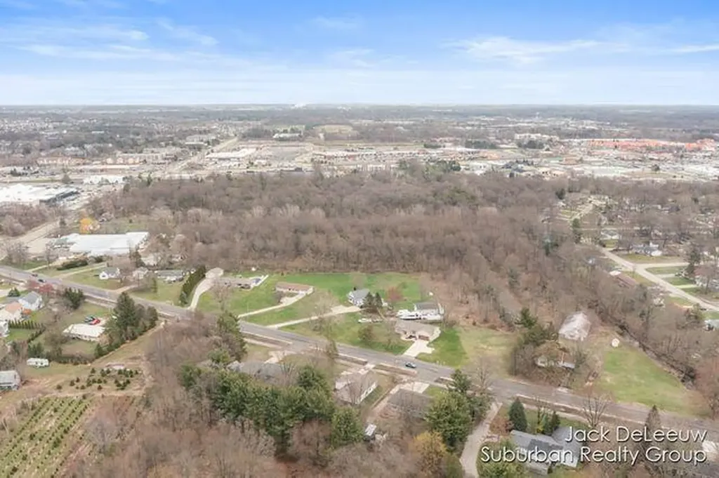2653 Beeline Road Holland Charter Township MI 49424