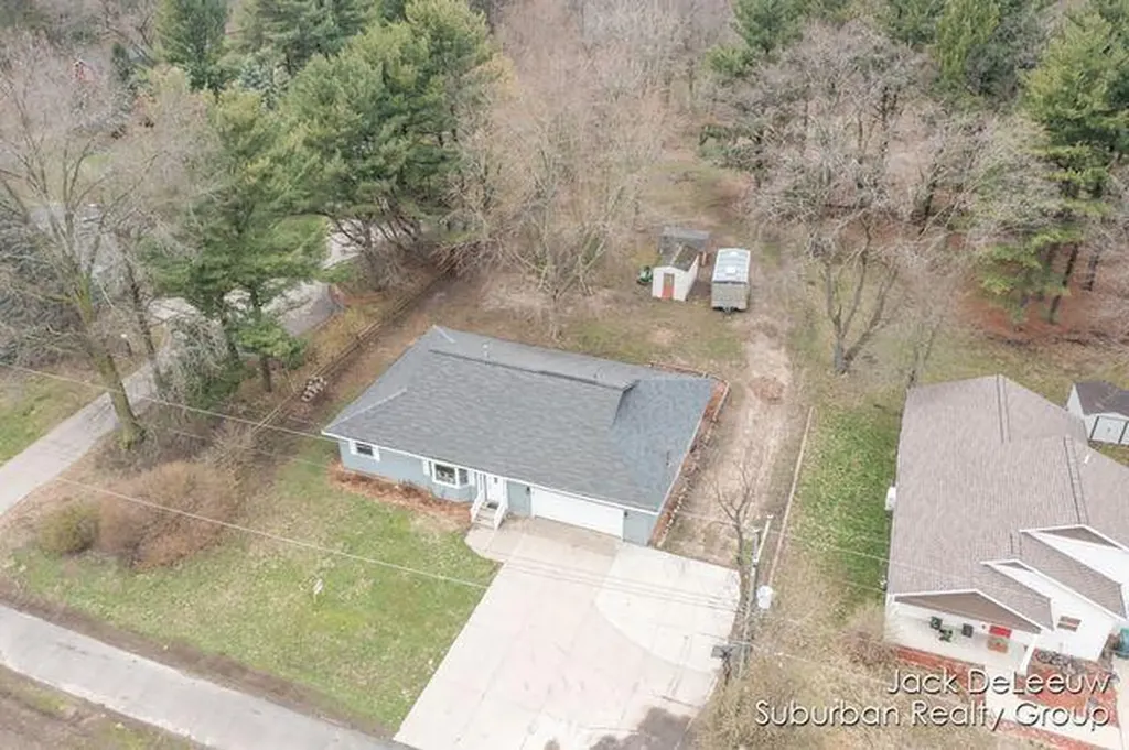 2653 Beeline Road Holland Charter Township MI 49424