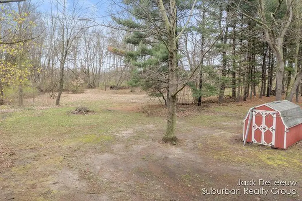 2653 Beeline Road Holland Charter Township MI 49424