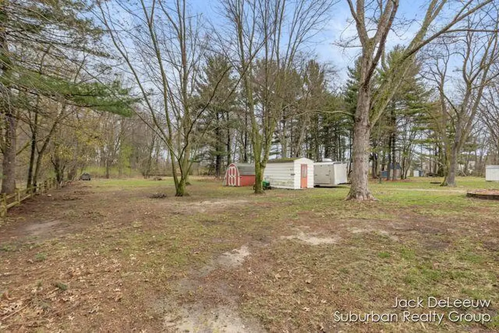 2653 Beeline Road Holland Charter Township MI 49424