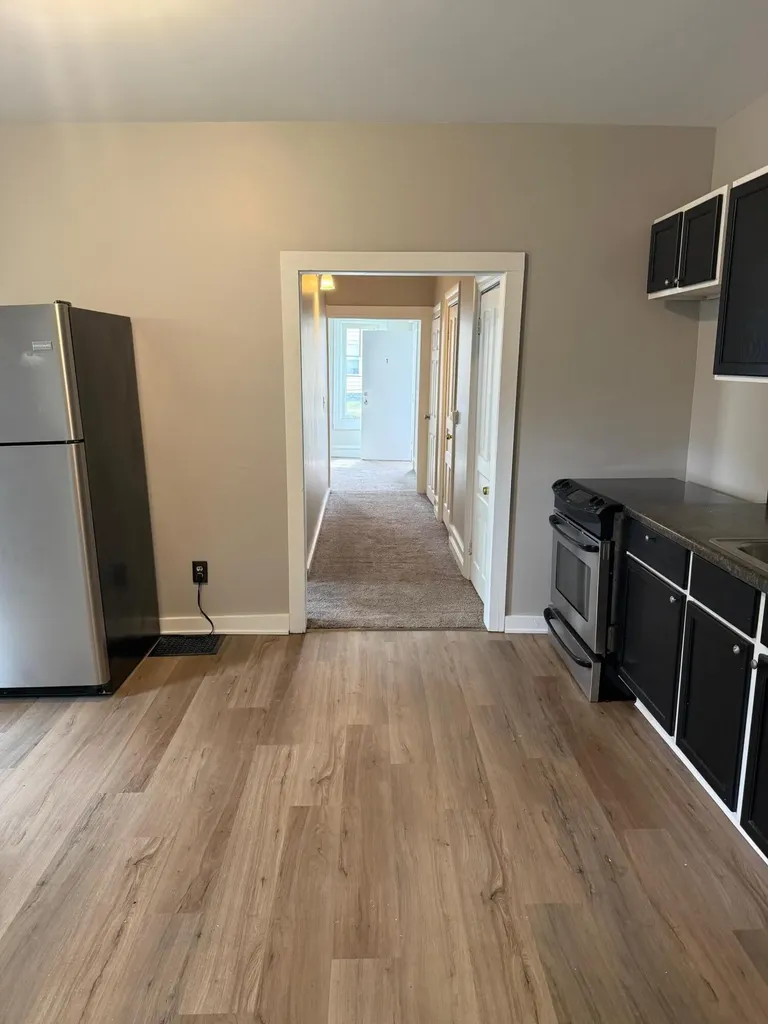819 10th Street NW Grand Rapids City MI 49504