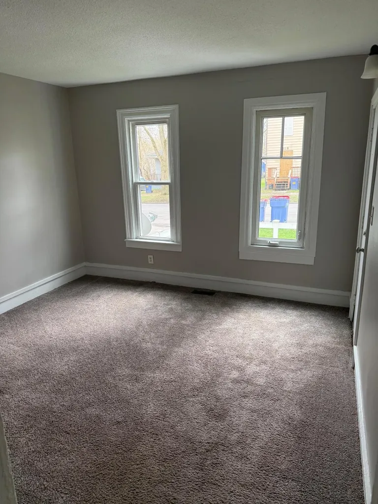 819 10th Street NW Grand Rapids City MI 49504
